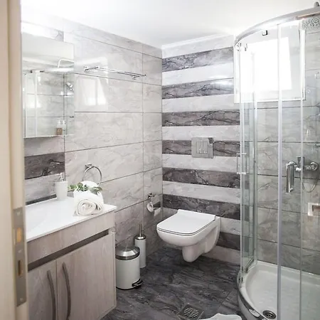 Diogenis Luxury Sea View Апартаменты